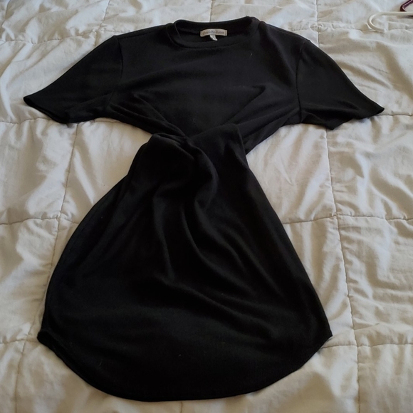 Little black dress - Picture 3 of 3